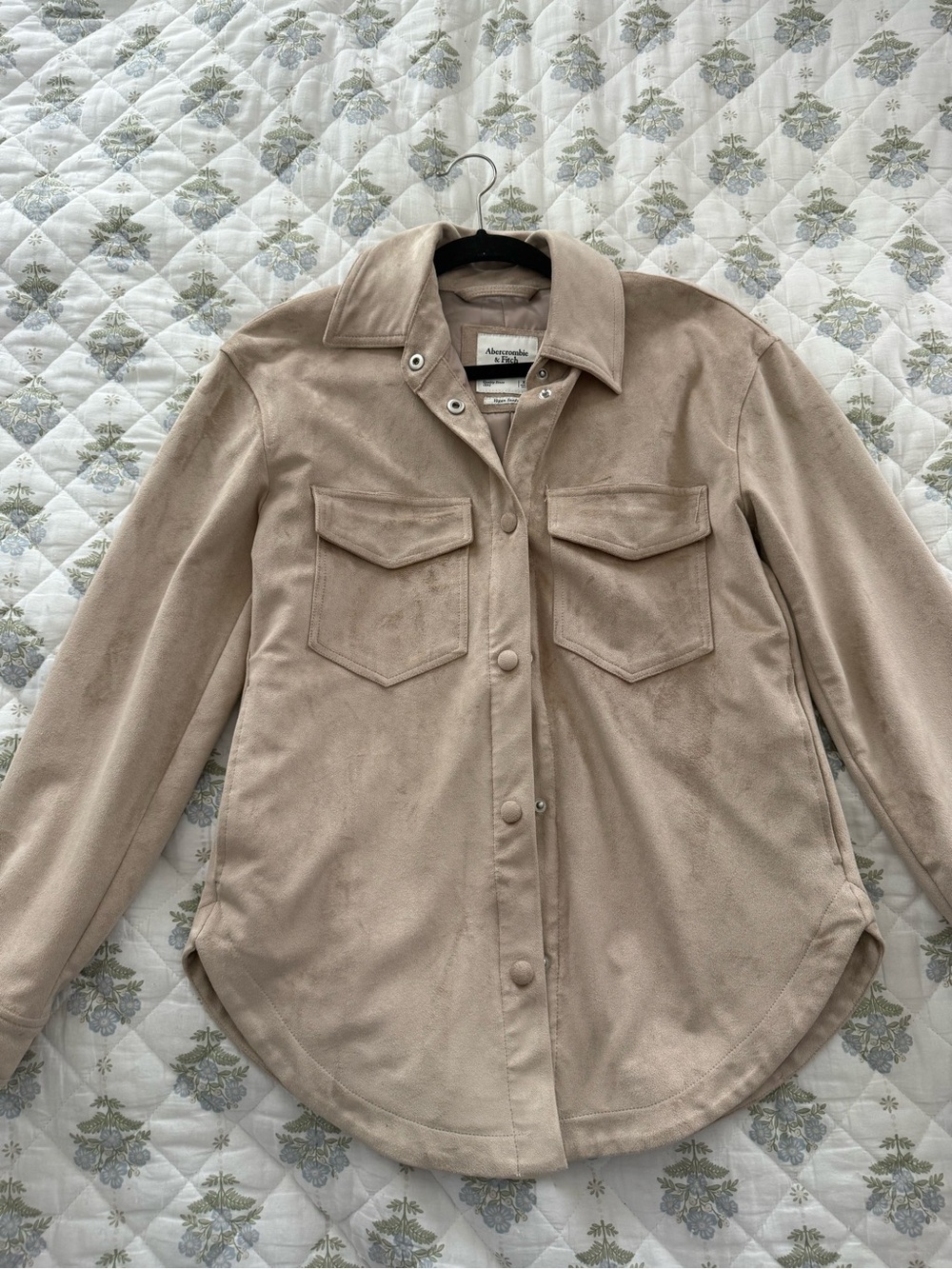 Abercrombie & Fitch Women's Vegan Suede Shacket - Beige